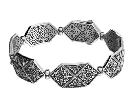 Stylish 925 Sterling Silver bracelet with antique patterns 653